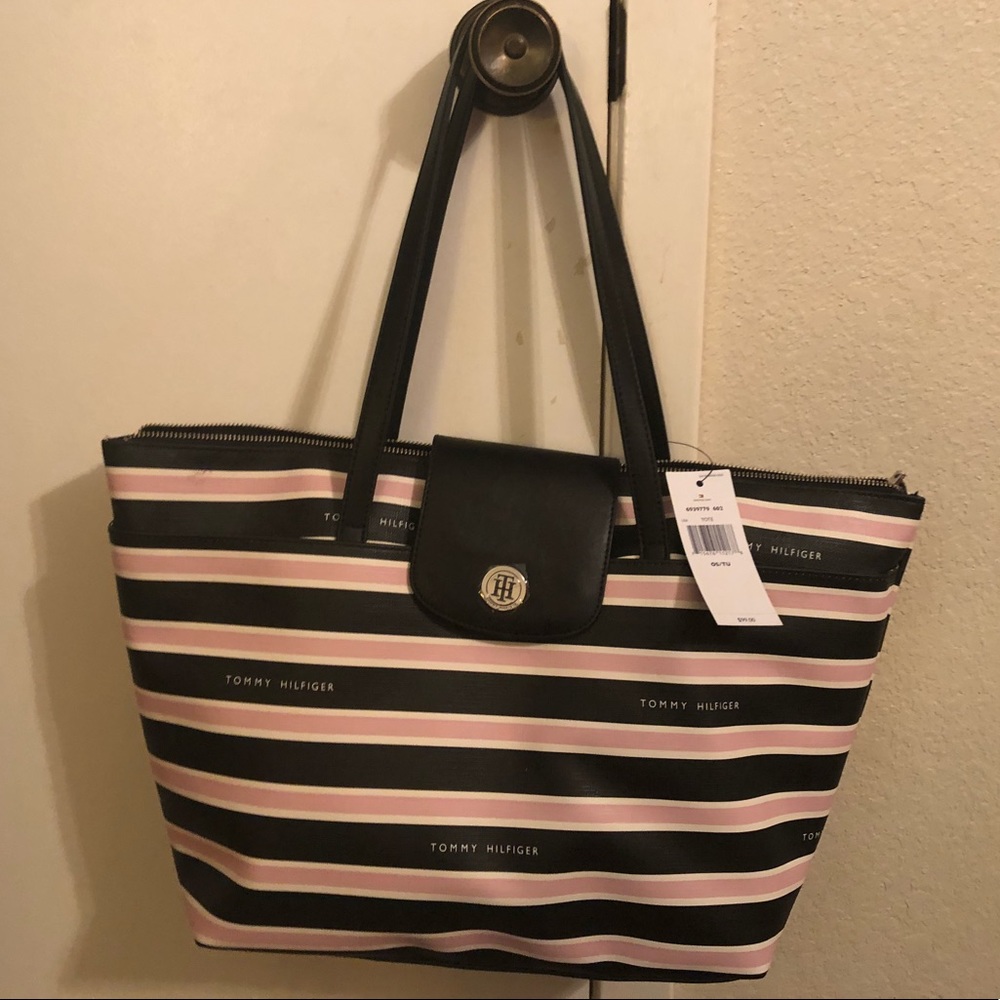 Tommy Hilfiger Purse New with Tags